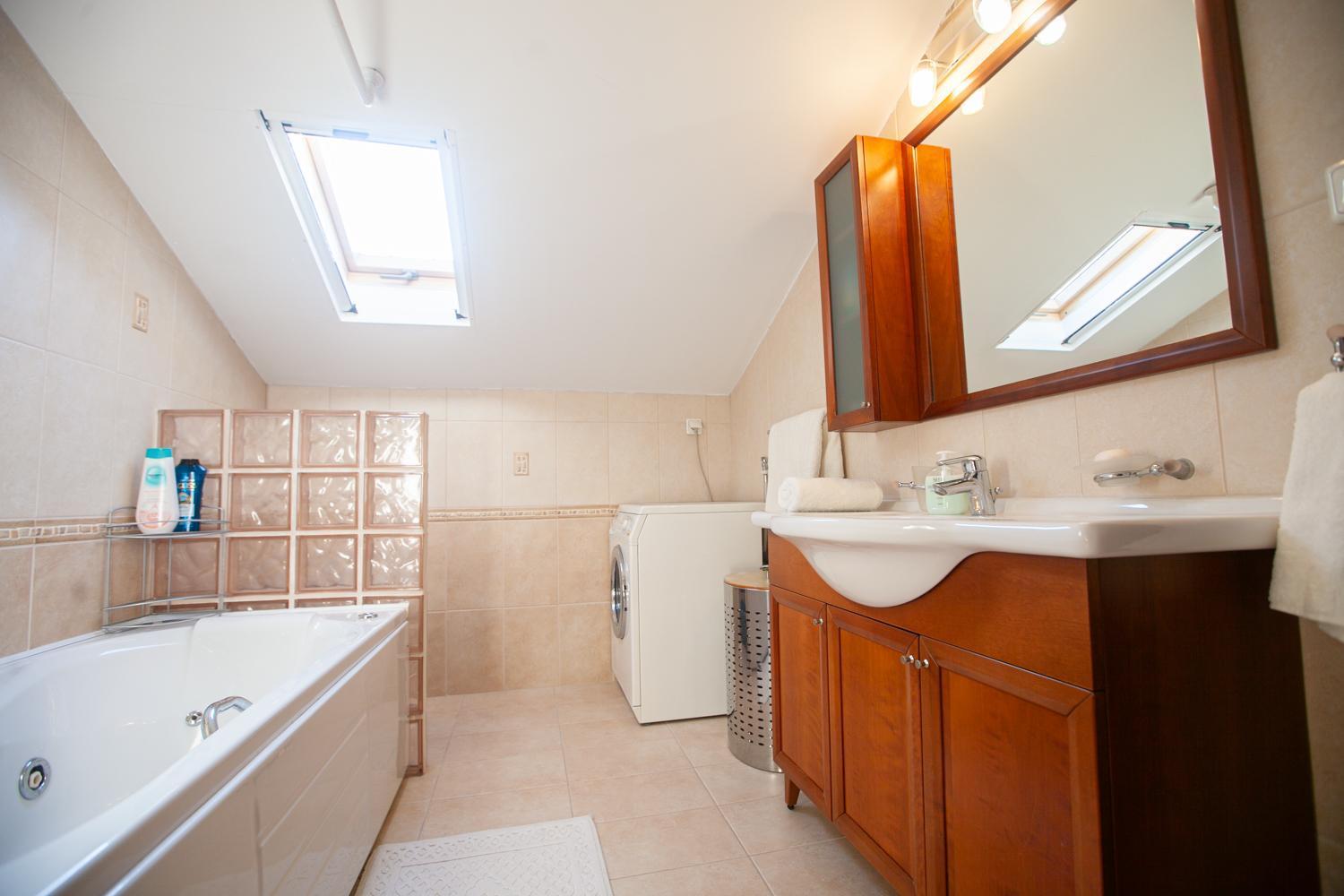 Rodon Apartment With Great View, Sauna And Jacuzzi 里托楚伦 外观 照片