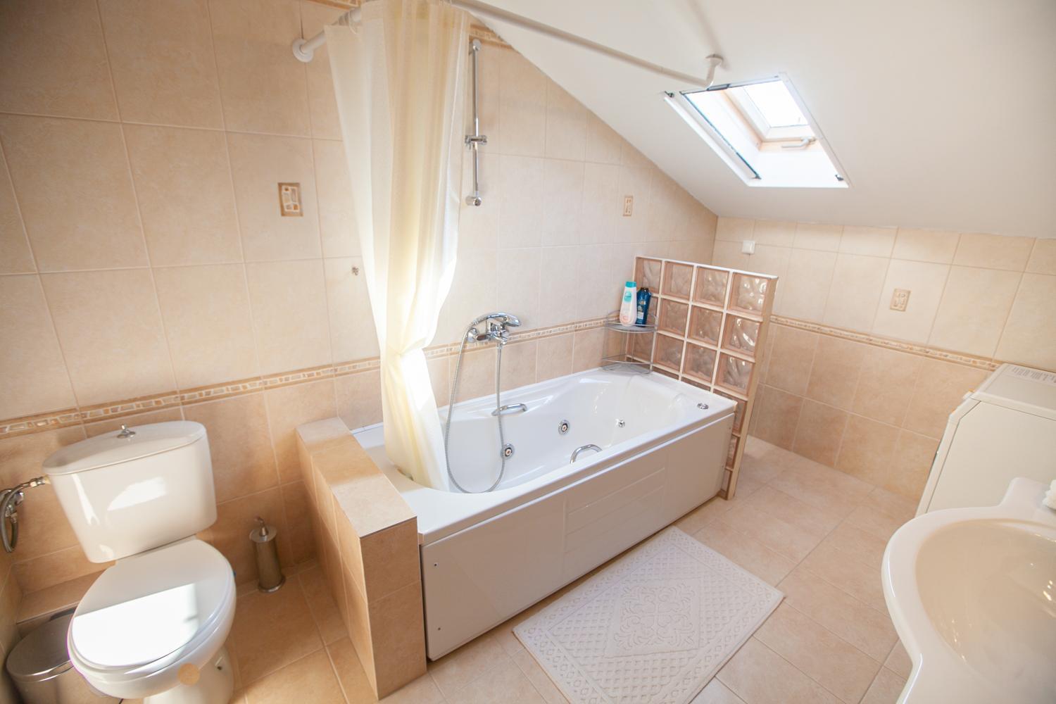 Rodon Apartment With Great View, Sauna And Jacuzzi 里托楚伦 外观 照片