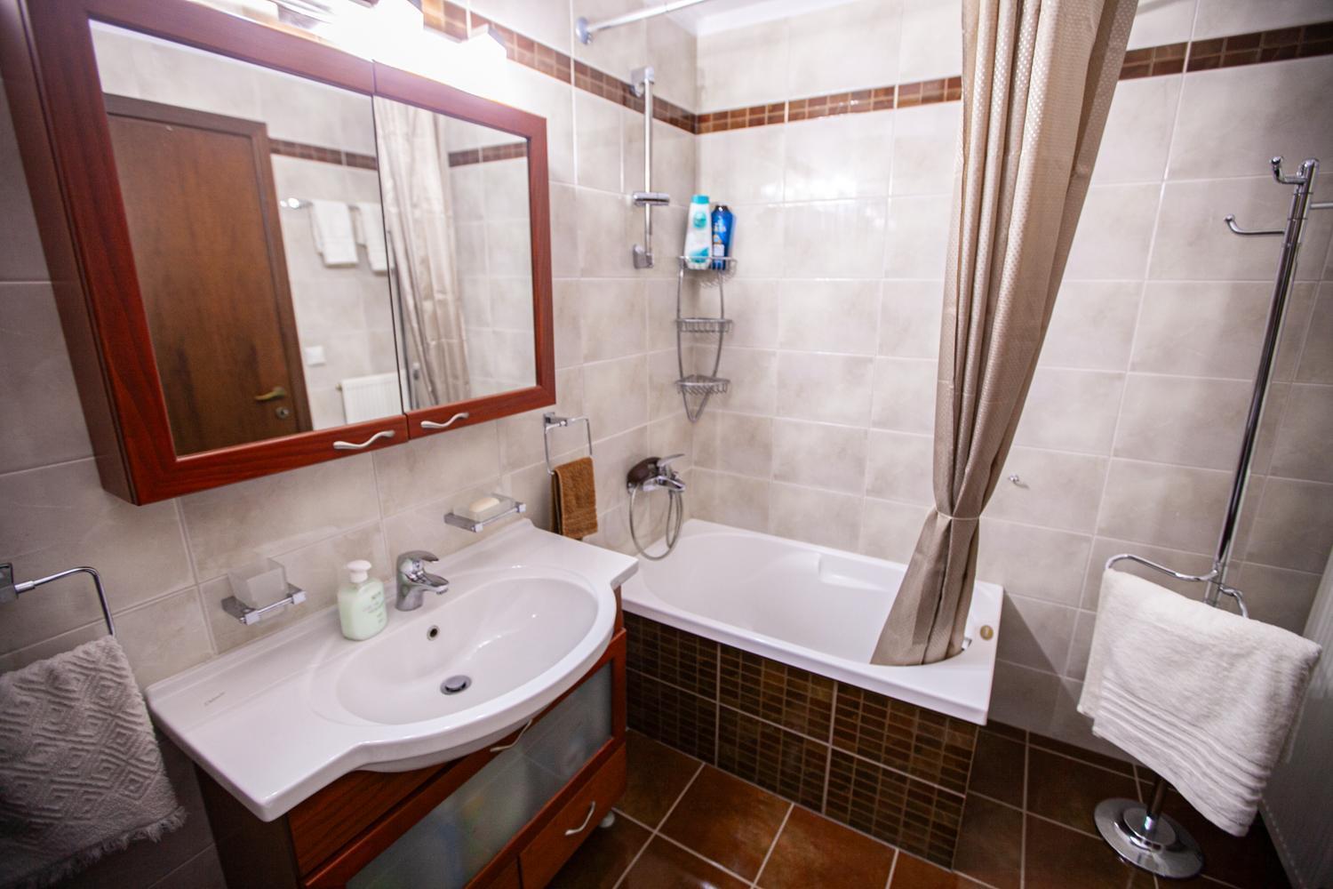 Rodon Apartment With Great View, Sauna And Jacuzzi 里托楚伦 外观 照片